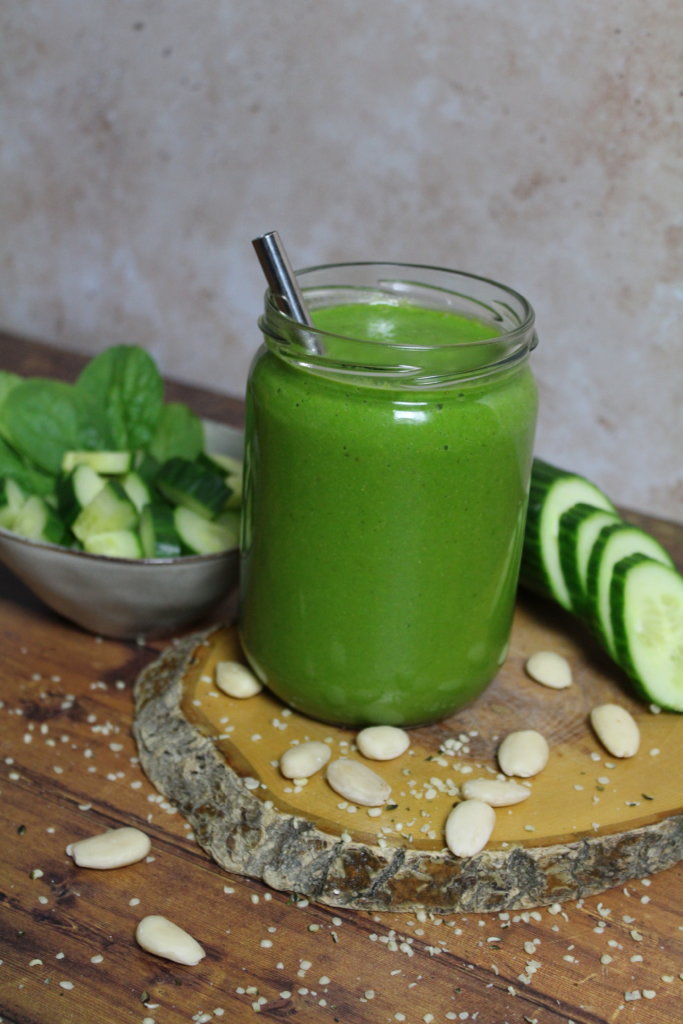 grüner Smoothie viele kleine dinge