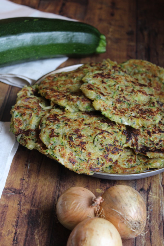 Zucchinipuffer viele kleine dinge