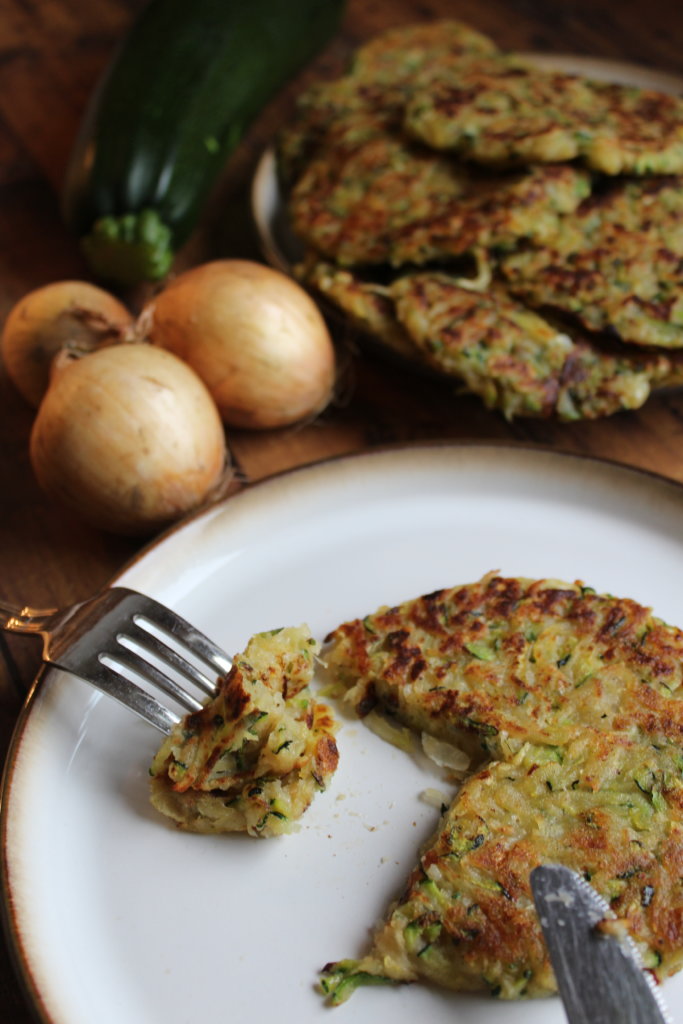 Zucchinipuffer viele kleine dinge