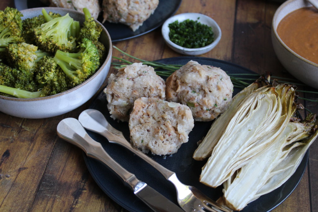 einfache vegane Semmelknödel viele kleine dinge